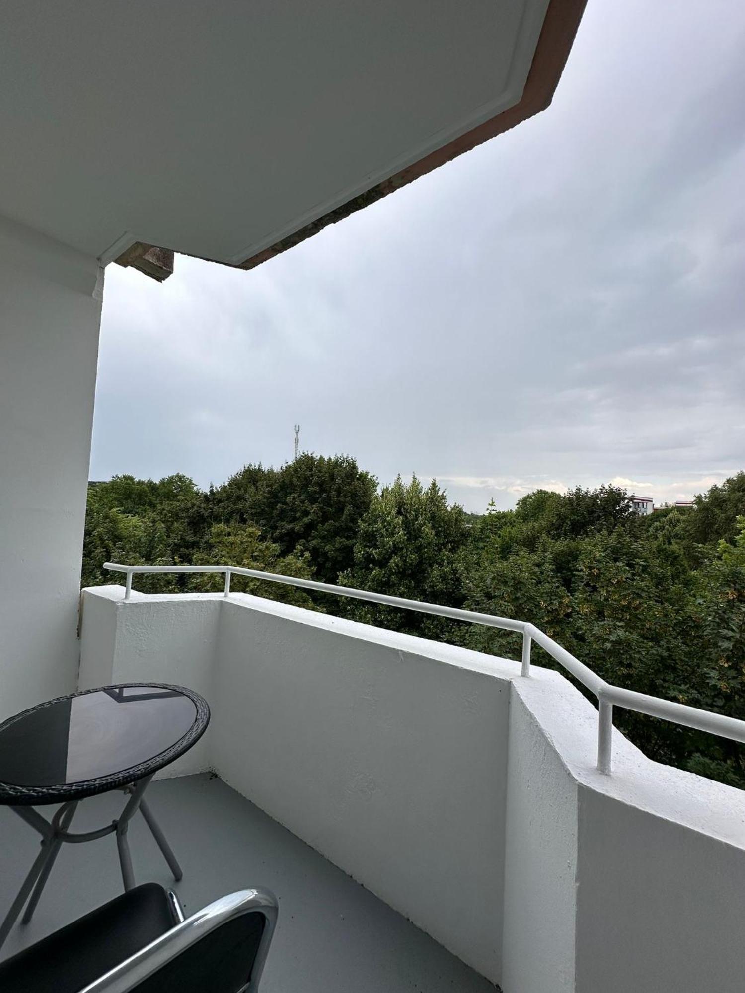 Fewo-Apartment Magdeburgo Esterno foto